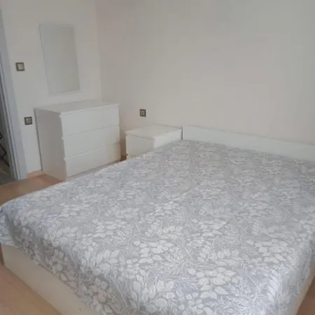 فيلة Muhtesem Triplex Esyali كوشاداسيه