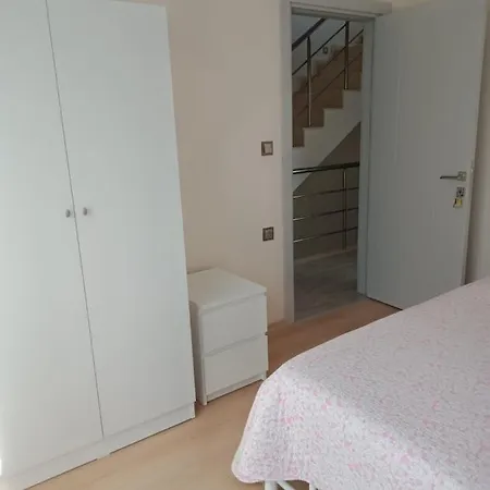 Muhtesem Triplex Esyali كوشاداسيه